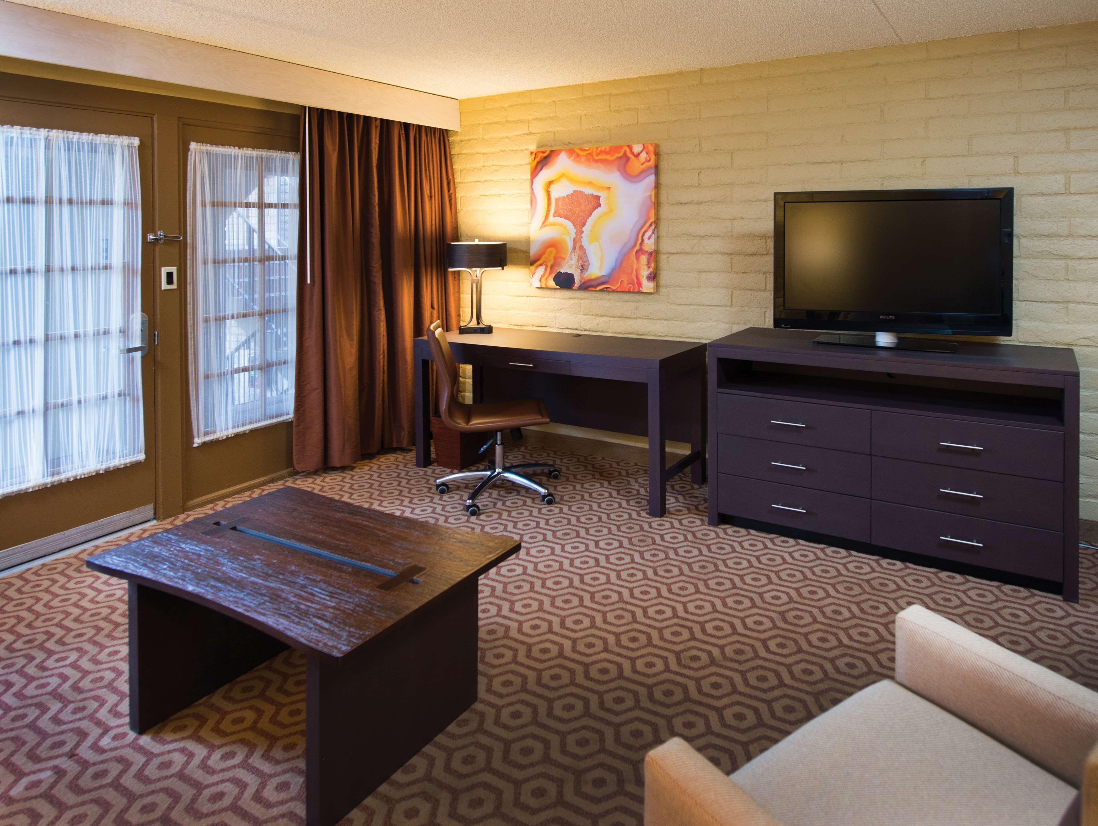 Doubletree Suites By Hilton Tucson-Williams Center Extérieur photo