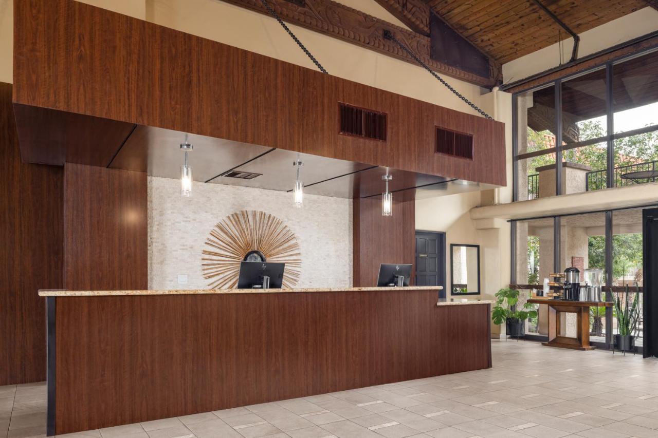 Doubletree Suites By Hilton Tucson-Williams Center Extérieur photo