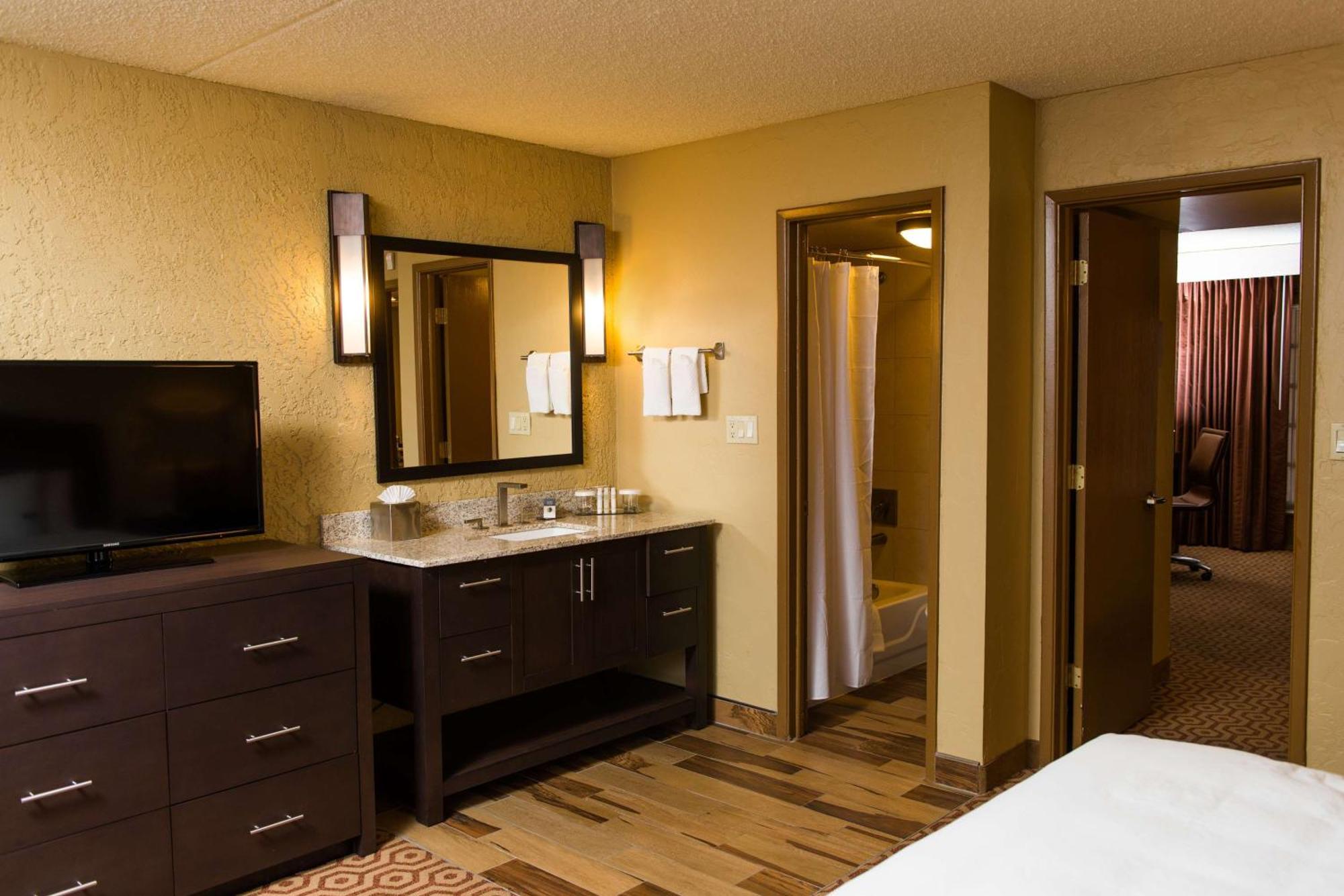 Doubletree Suites By Hilton Tucson-Williams Center Extérieur photo